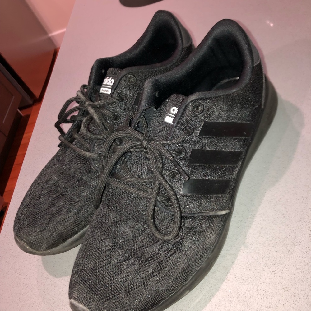 Women’s Adidas Cloudfoam QT Racer